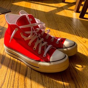 Red Platform Converse